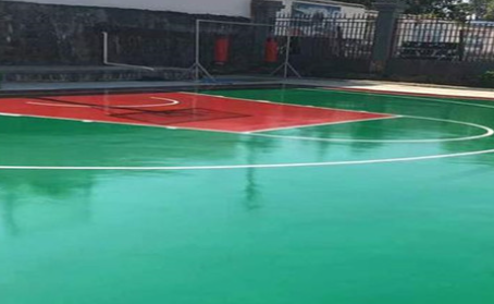 琼中篮球场翻新地面